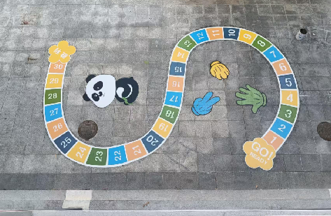  黑水地面游戏彩绘