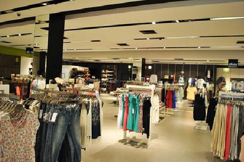  黑水商场里的店面怎么装修？